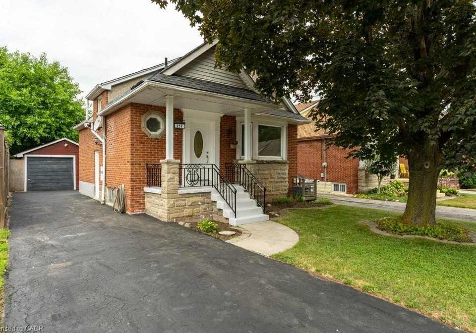 252-glencairn-avenue-hamilton-ontario-40755362