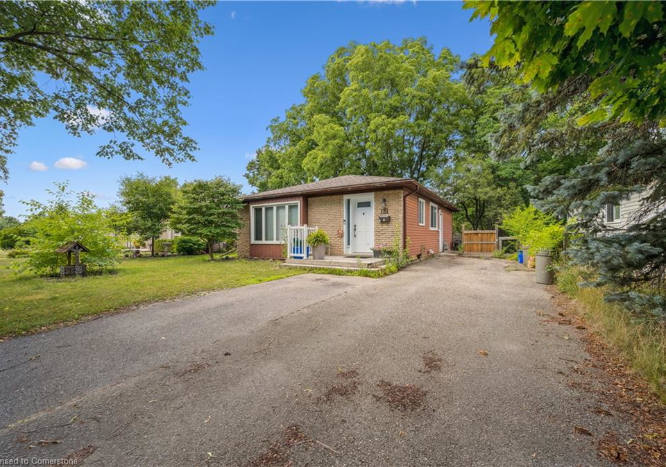131-matthew-street-kitchener-ontario-40755392