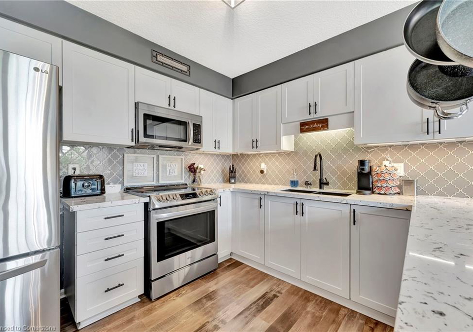 58-featherstone-street-kitchener-ontario-40755558