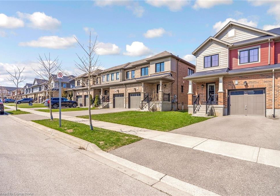 43-sherway-street-stoney-creek-ontario-40755578
