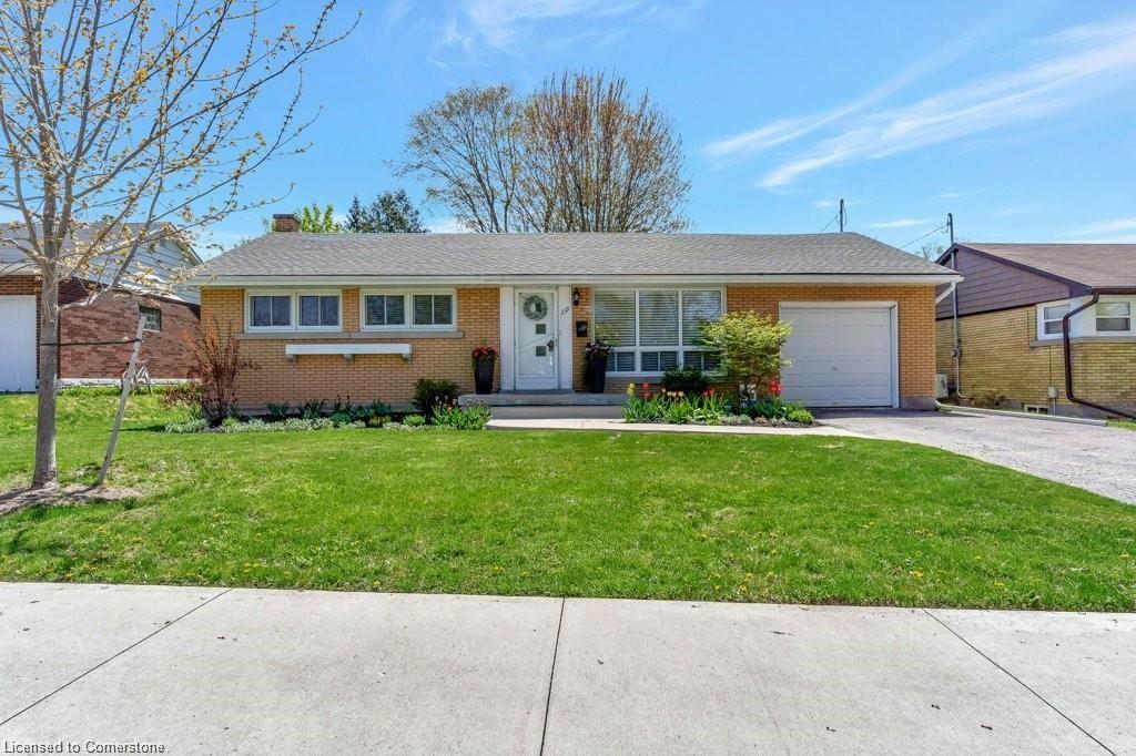 239-royal-street-waterloo-ontario-40755686