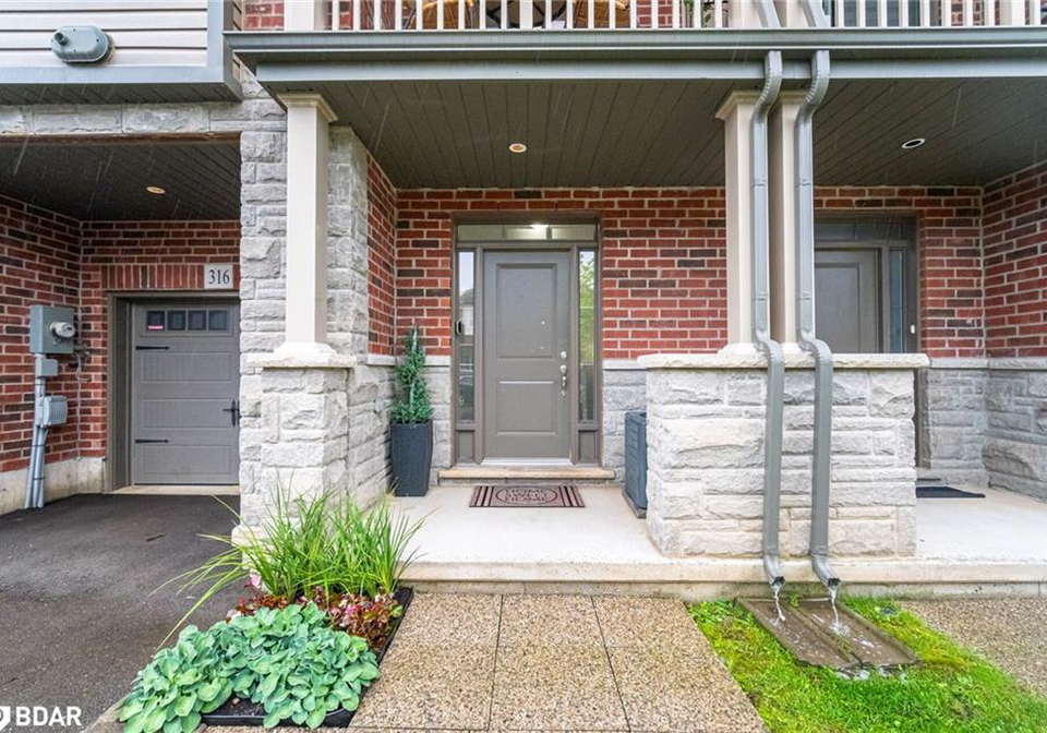 316-humphrey-street-waterdown-ontario-40755741