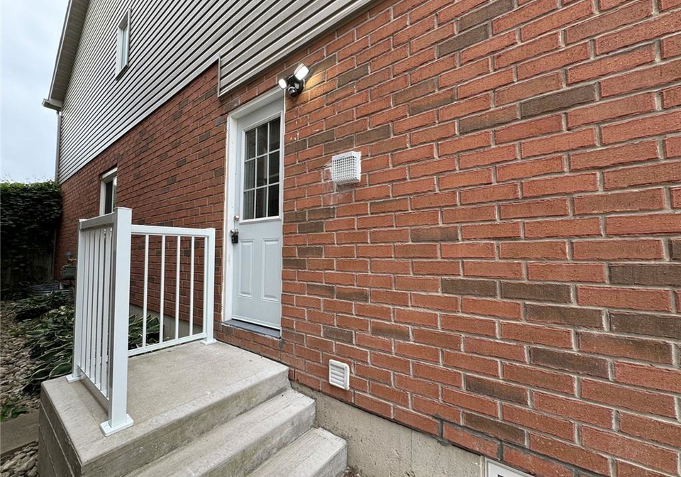 361-parkvale-drive-kitchener-ontario-40755823
