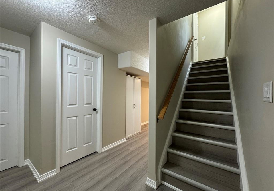 361-parkvale-drive-kitchener-ontario-40755823