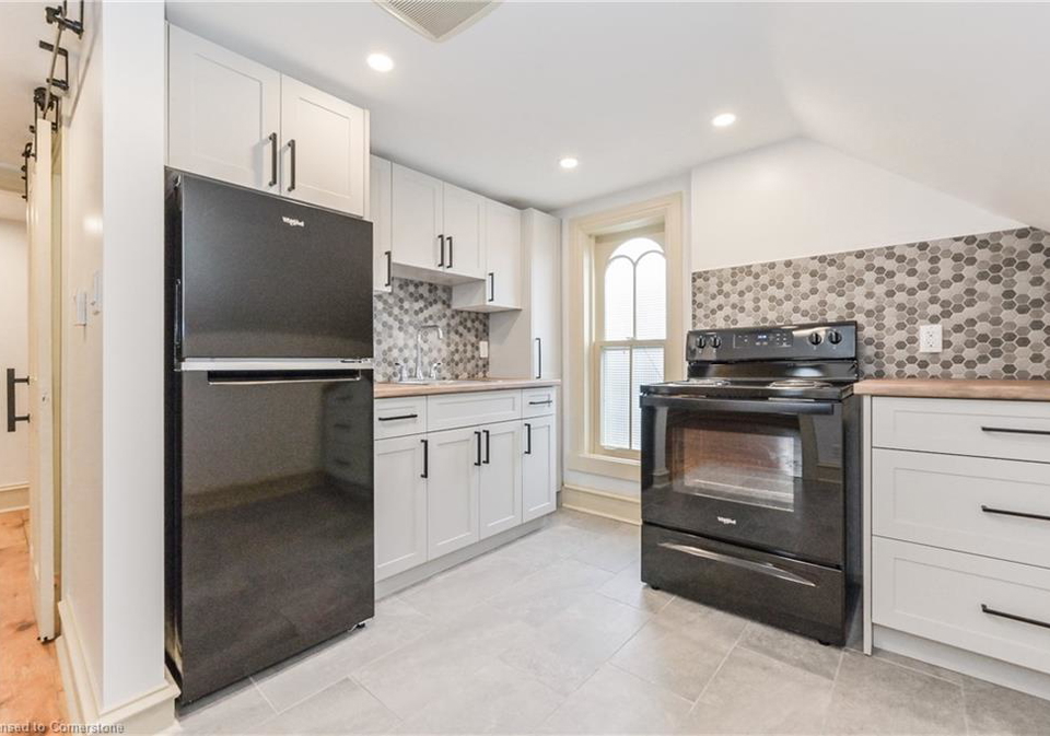 180-st-andrew-street-e-fergus-ontario-40755861