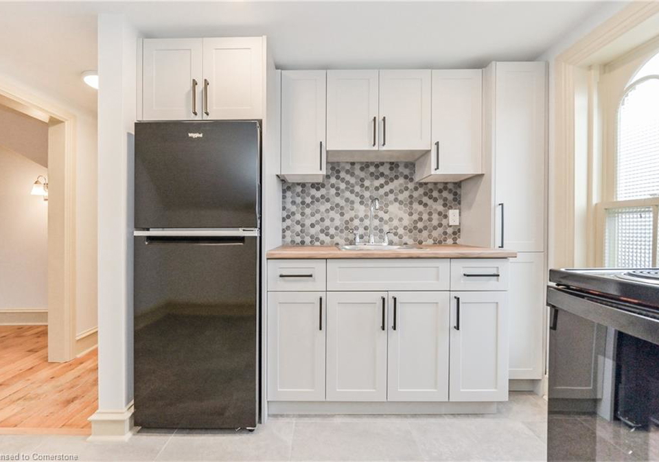 180-st-andrew-street-e-fergus-ontario-40755861