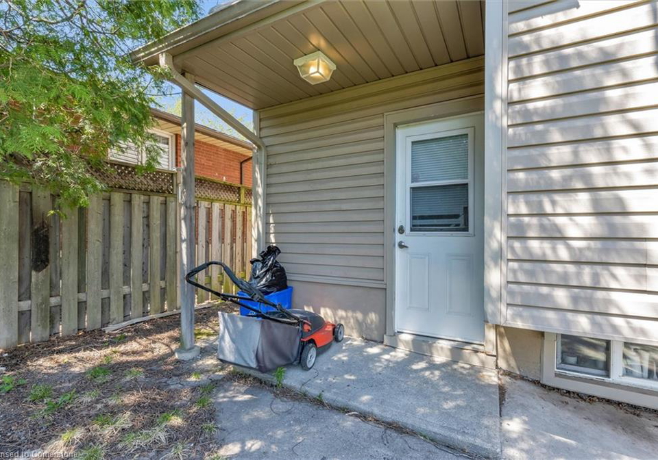 99-mohawk-road-w-hamilton-ontario-40755956