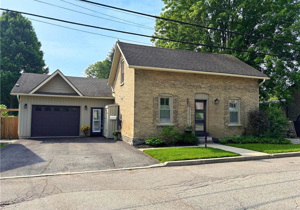 29-hall-street-ayr-ontario-40756029