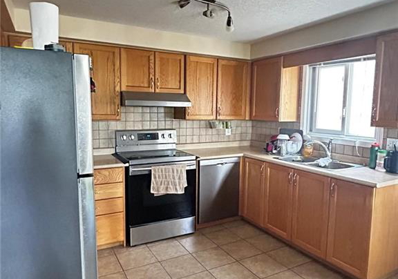 6-winding-meadow-court-kitchener-ontario-40756098