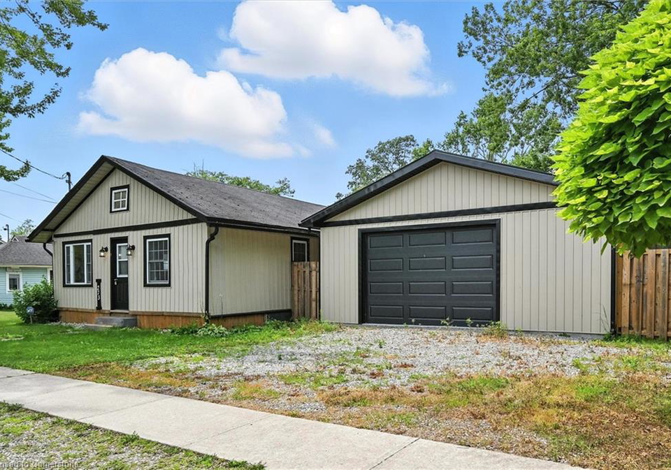 273-oxford-avenue-crystal-beach-ontario-40756121