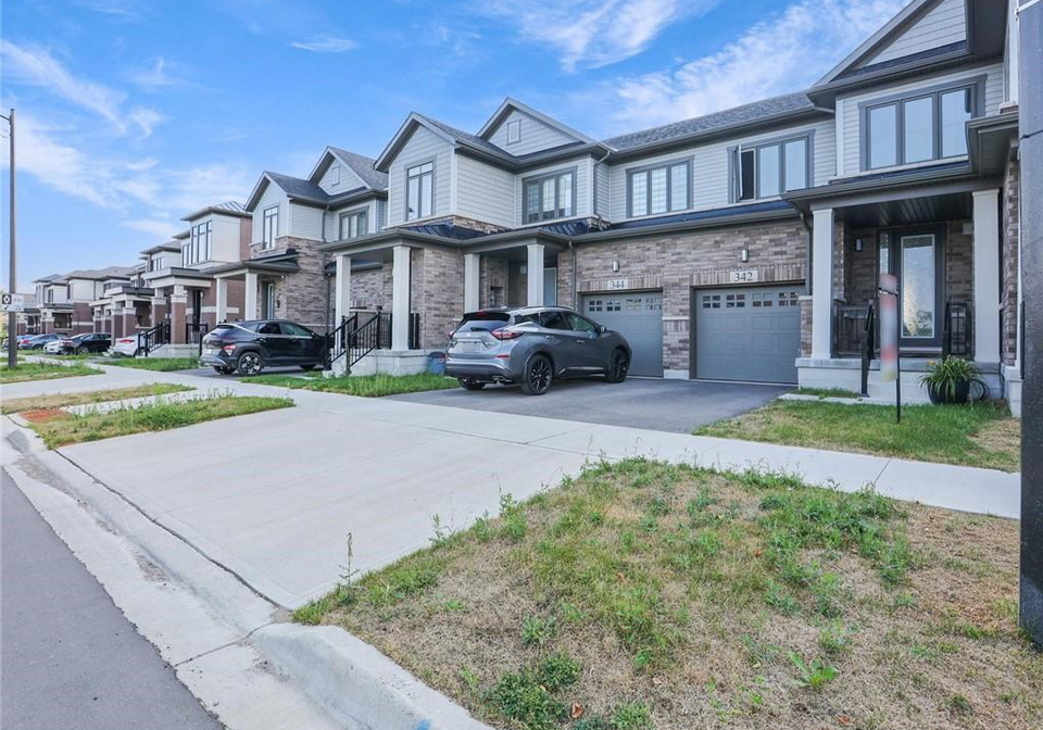 342-bismark-drive-cambridge-ontario-40756190