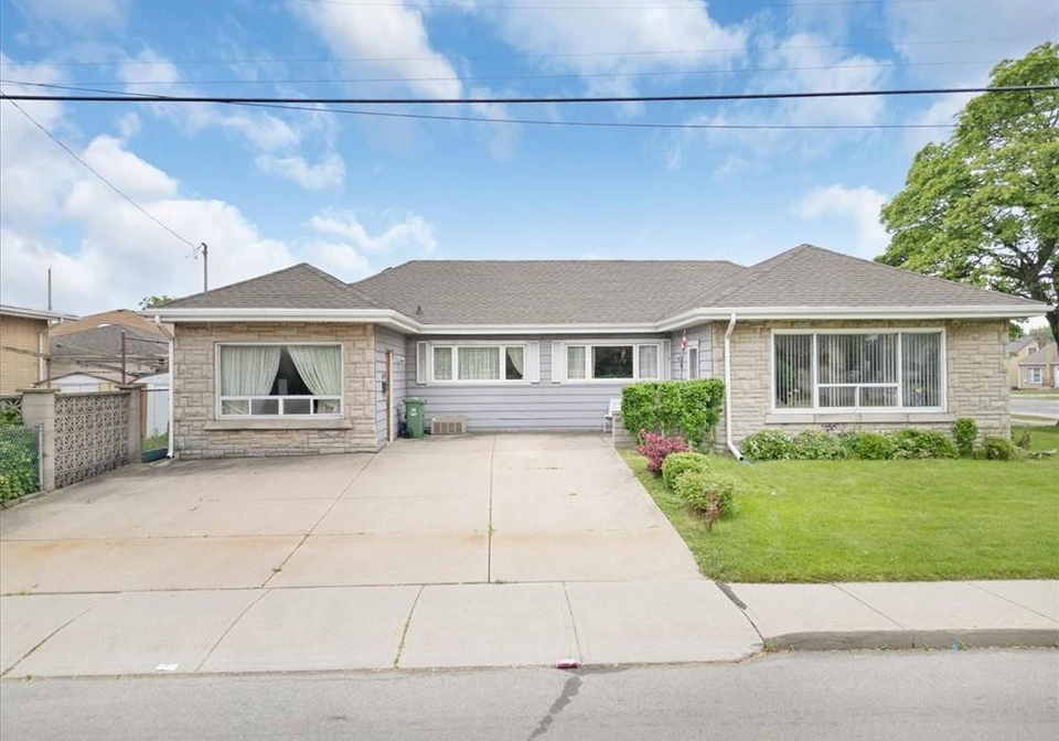 693-upper-james-street-hamilton-ontario-40756279