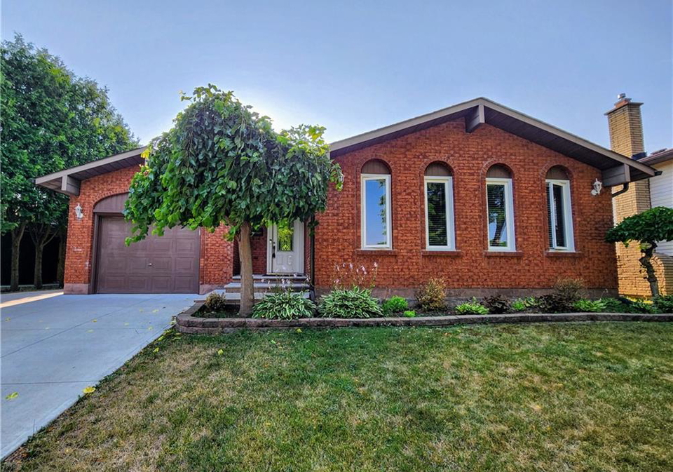 229-athenia-drive-stoney-creek-ontario-40756307