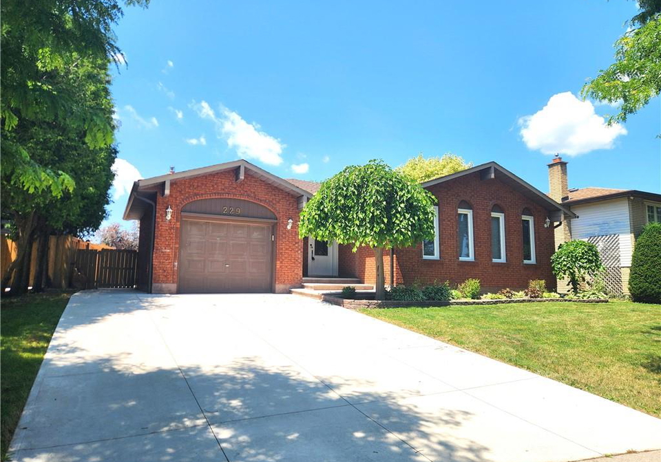 229-athenia-drive-stoney-creek-ontario-40756307