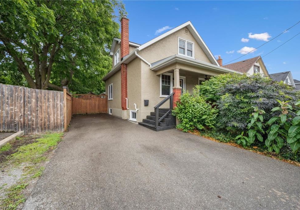 253-dolph-street-s-cambridge-ontario-40756318