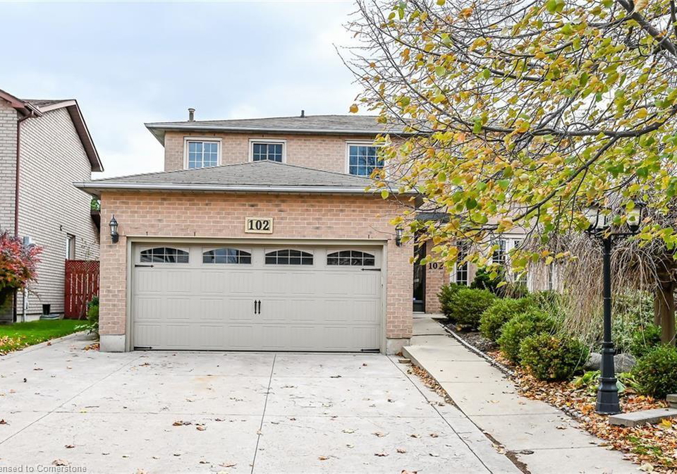 102-bonaparte-way-hamilton-ontario-40756327