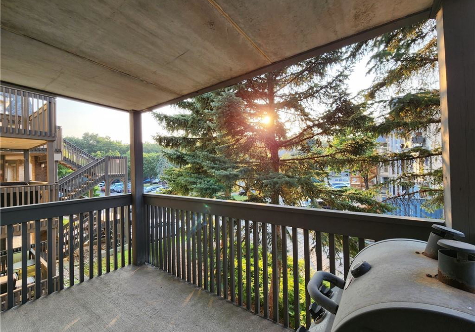 2020-cleaver-avenue-burlington-ontario-40756372