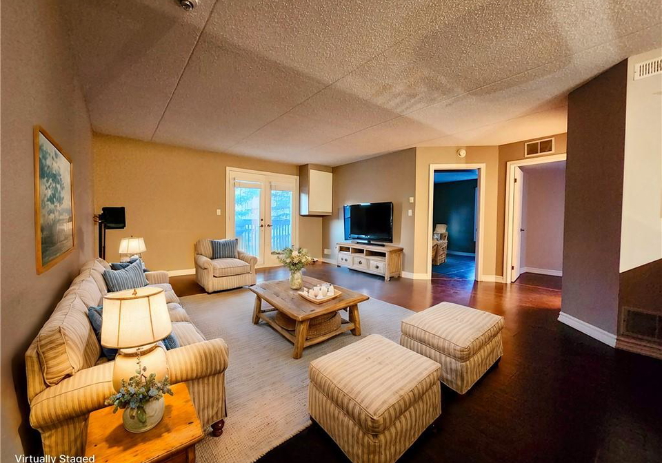 2020-cleaver-avenue-burlington-ontario-40756372