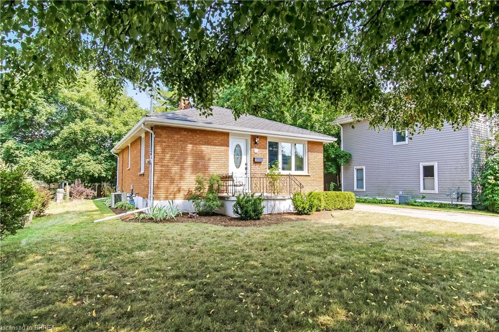 62-ball-street-paris-ontario-40756433
