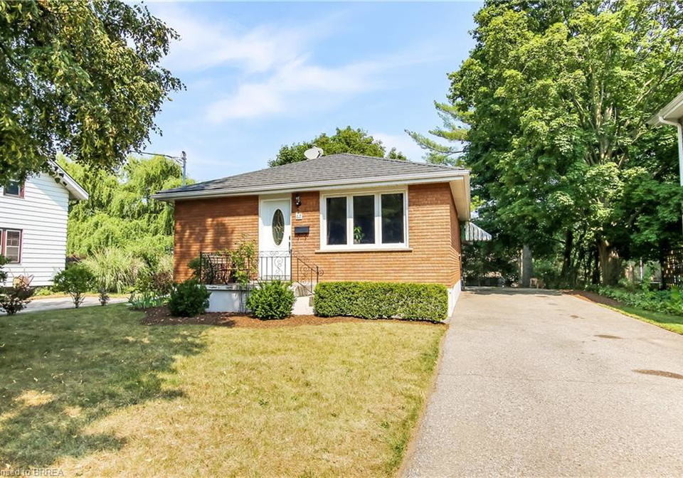 62-ball-street-paris-ontario-40756433
