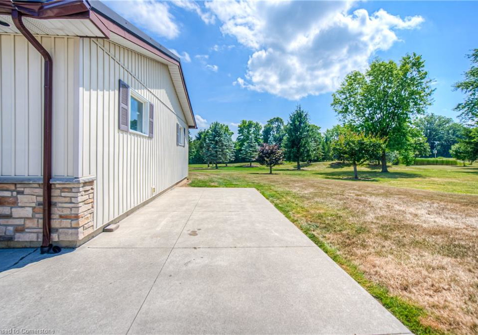 basement-110-white-swan-road-brantford-ontario-40756517