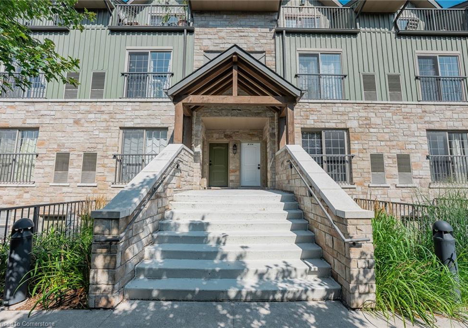 b204-112-union-street-e-waterloo-ontario-40756537