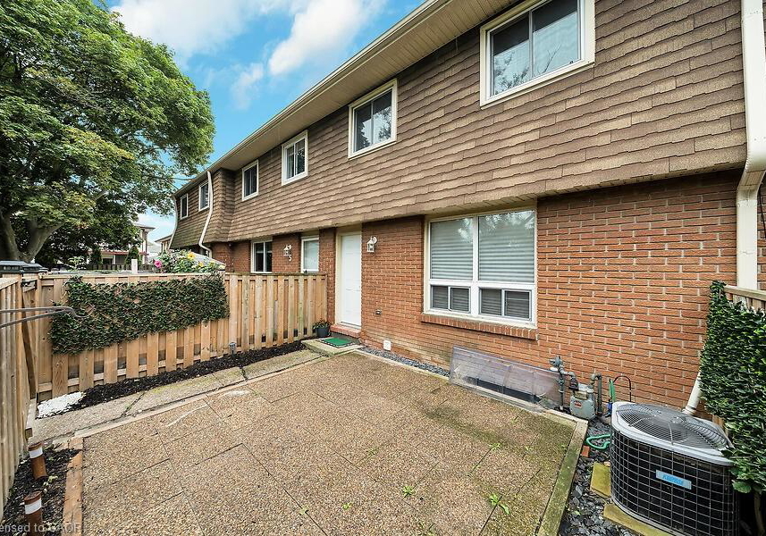 1015-upper-gage-avenue-hamilton-ontario-40756643