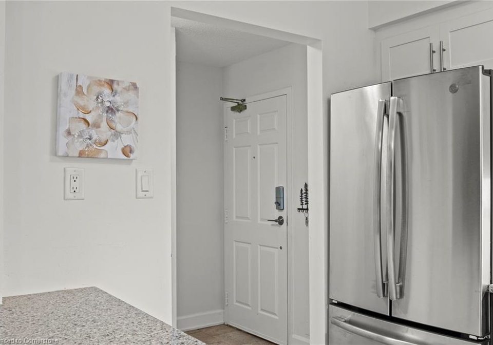 213-sydenham-street-brantford-ontario-40756825