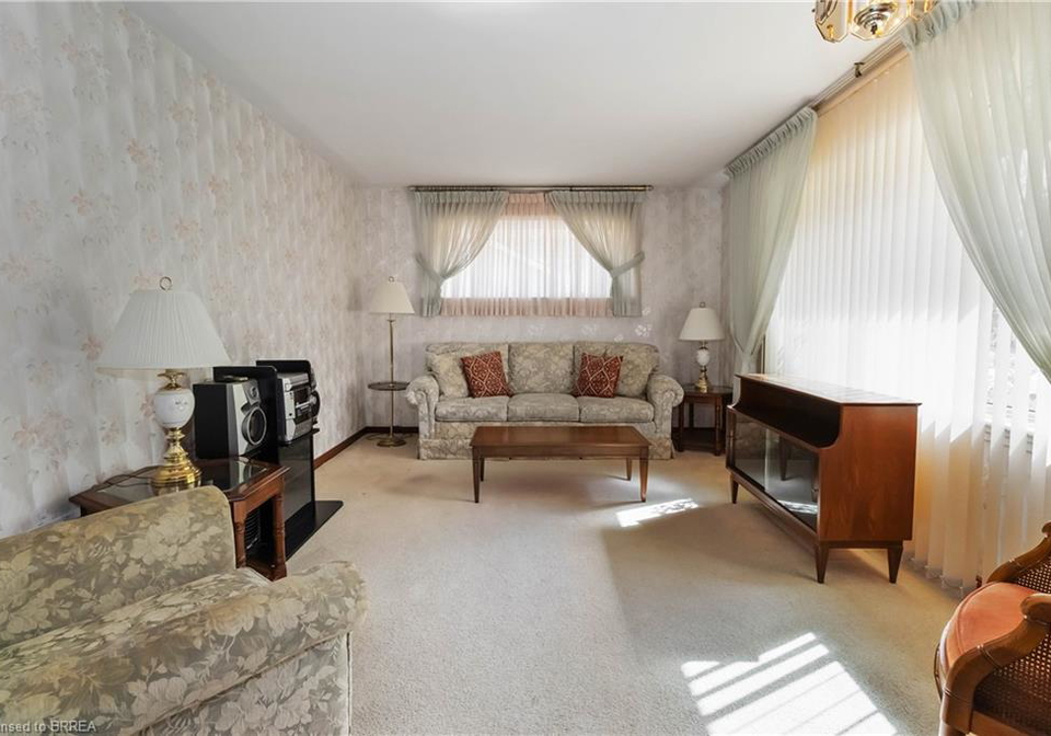 77-evelyn-street-brantford-ontario-40756935