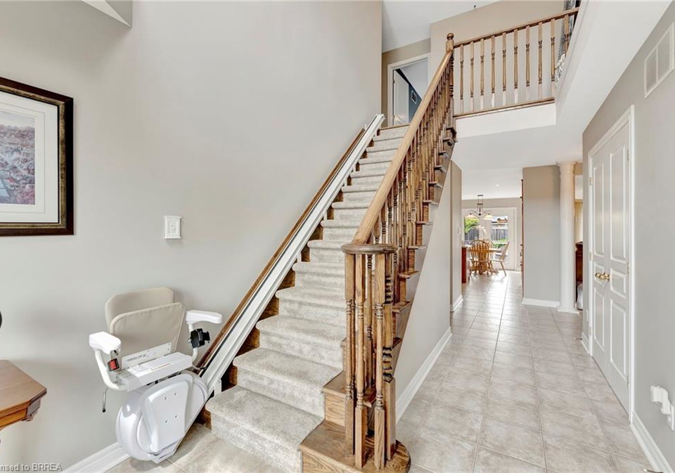 4-cardinal-lane-paris-ontario-40757004