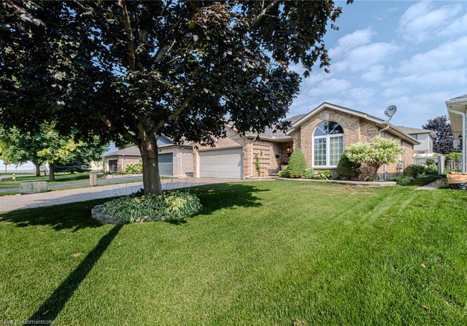 5-johnson-crescent-simcoe-ontario-40757013