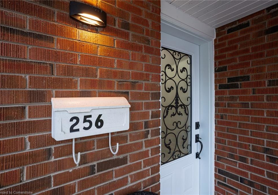 256-kinmount-crescent-oshawa-ontario-40757014