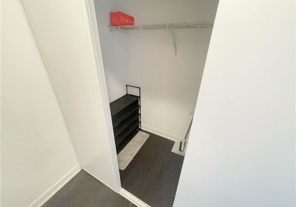 85-duke-street-w-kitchener-ontario-40757048