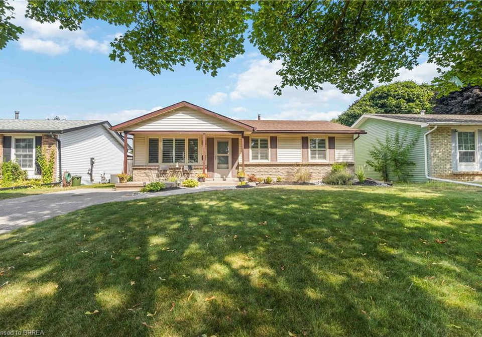 8-hawthorne-lane-brantford-ontario-40757152