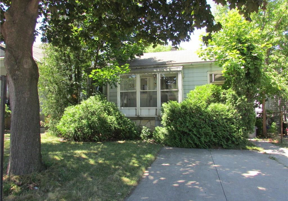 35-stapleton-avenue-hamilton-ontario-40757157