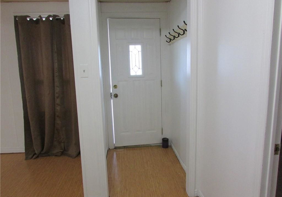 35-stapleton-avenue-hamilton-ontario-40757157