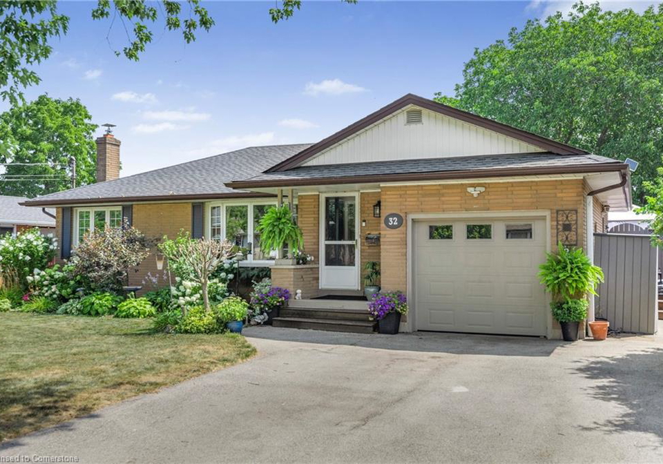 32-whittaker-avenue-grimsby-ontario-40757192