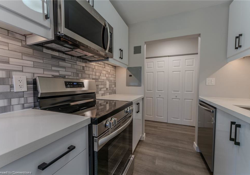 413-hazel-street-waterloo-ontario-40757198