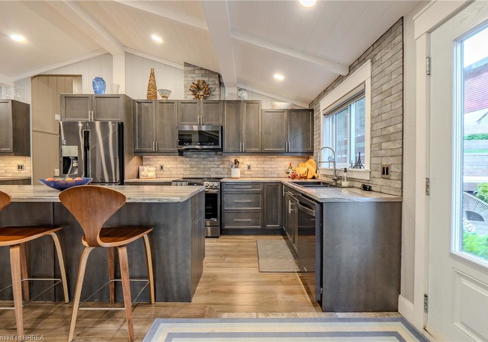 170-northshore-road-field-ontario-40757234