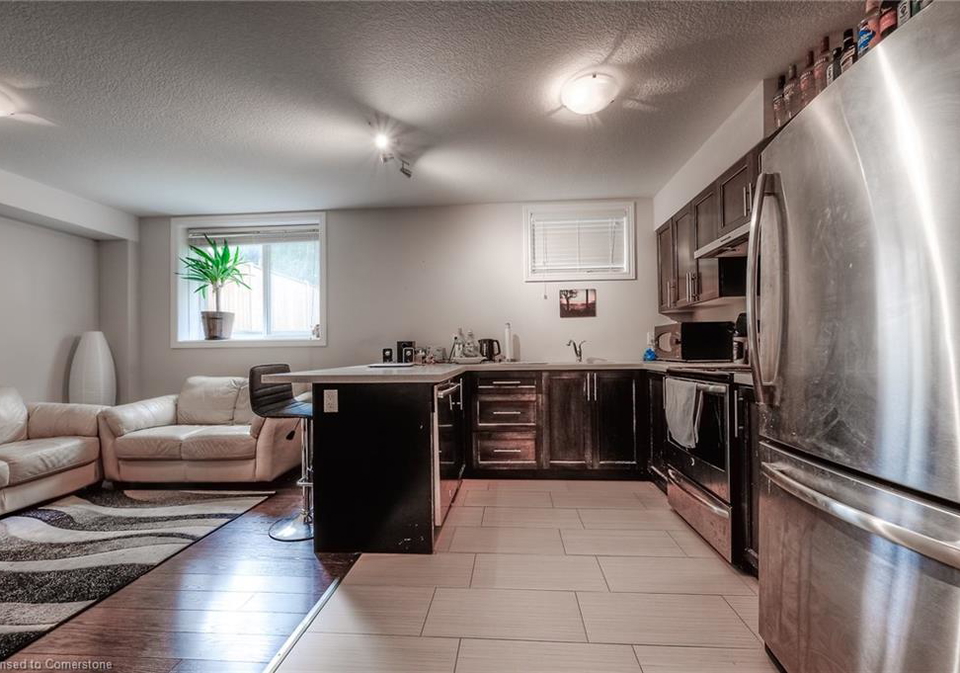 22-emerald-avenue-kitchener-ontario-40757240