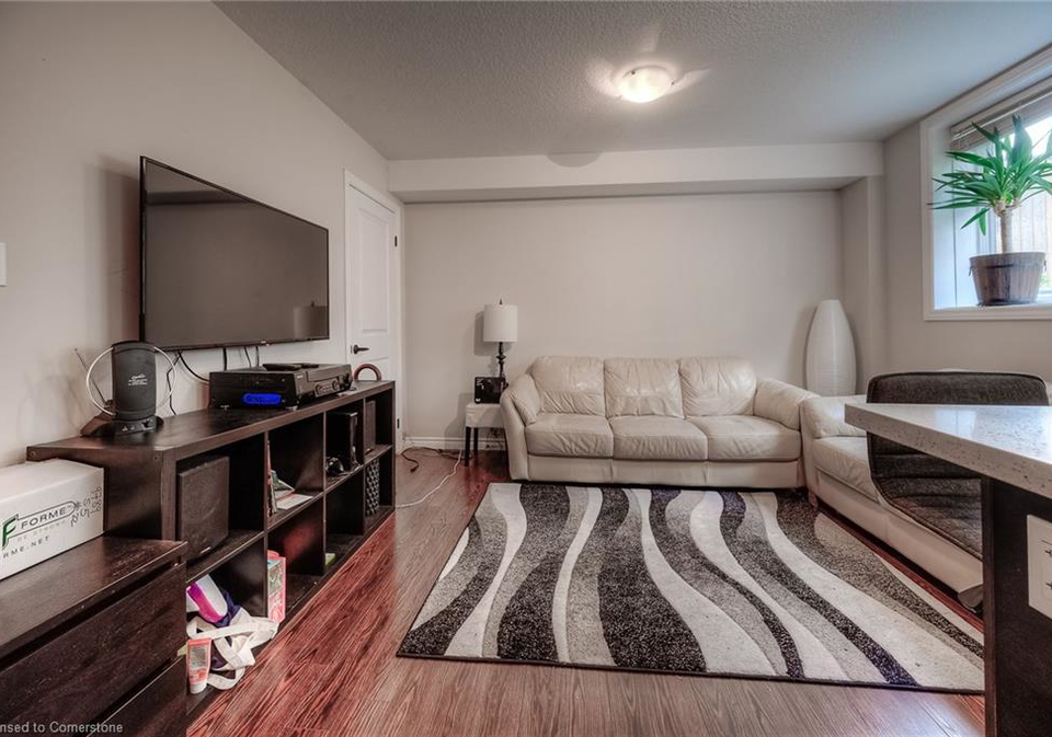 22-emerald-avenue-kitchener-ontario-40757240