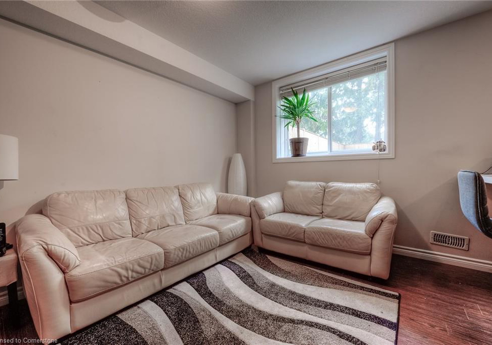 22-emerald-avenue-kitchener-ontario-40757240