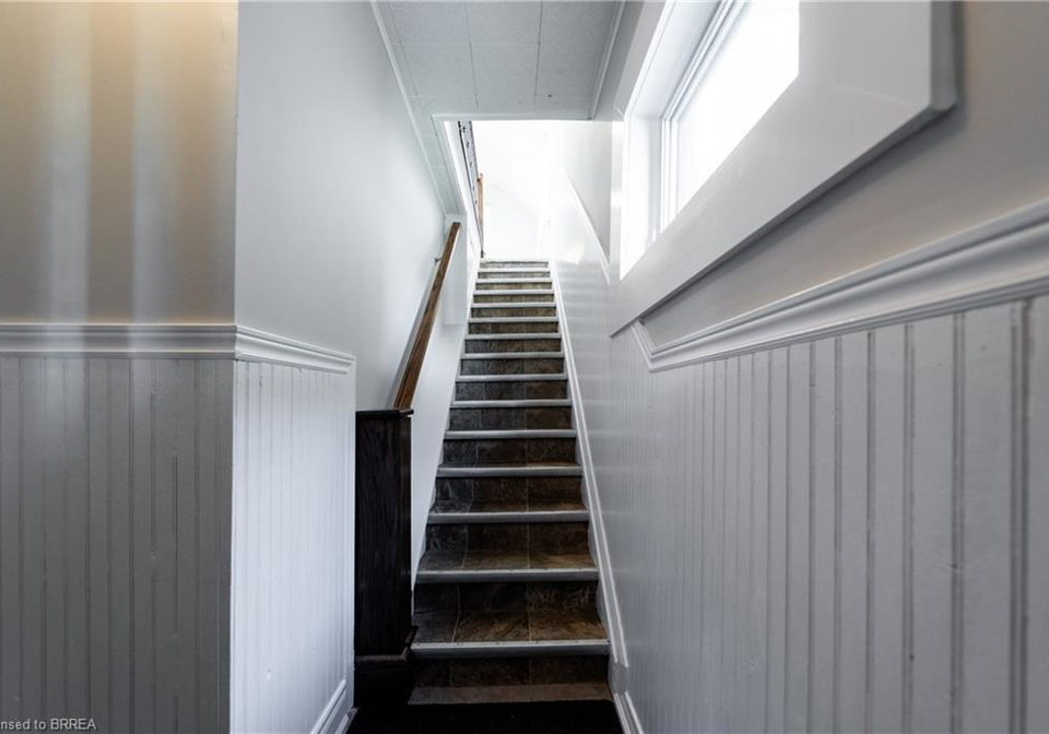 76-richmond-street-brantford-ontario-40757295