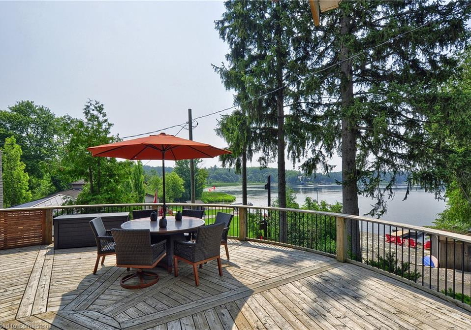 6-lake-avenue-e-puslinch-ontario-40757309