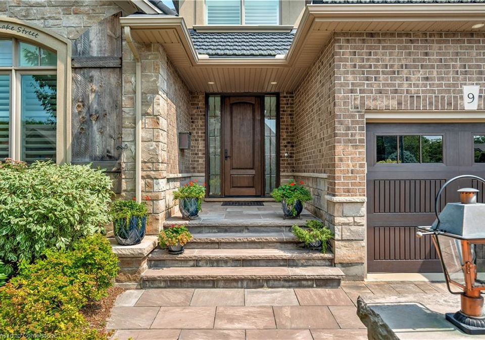 61-lake-street-grimsby-ontario-40757311