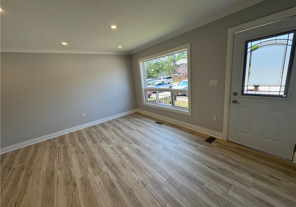 1200-guelph-line-burlington-ontario-40757322