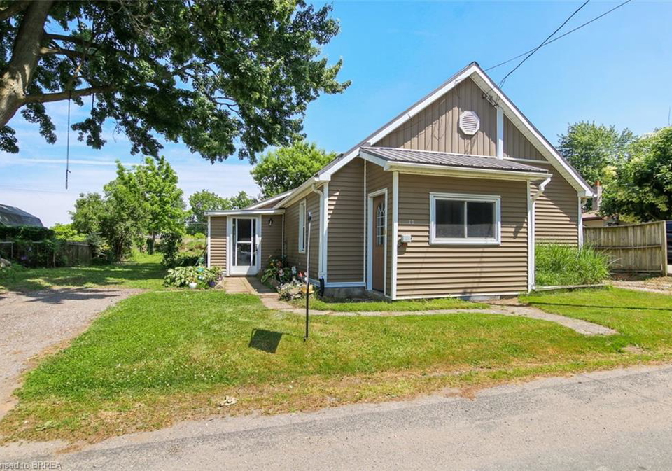 20-adams-street-courtland-ontario-40757393