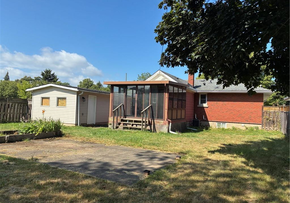 6-howard-avenue-st-catharines-ontario-40757430