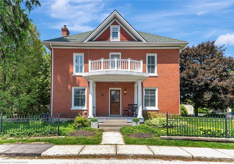 24-hall-street-ayr-ontario-40757434