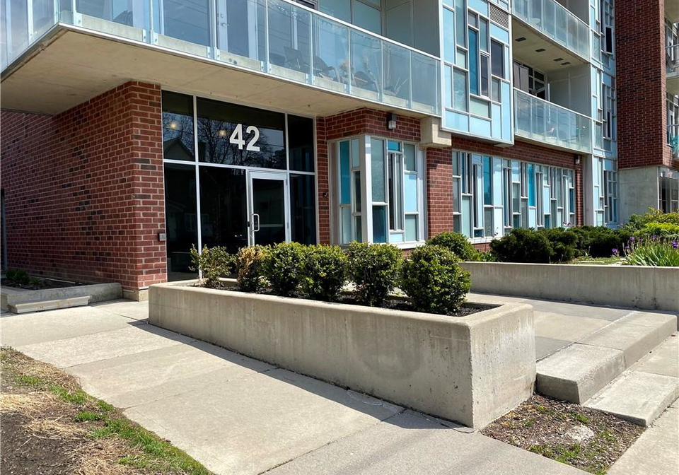 42-bridgeport-road-e-waterloo-ontario-40757449
